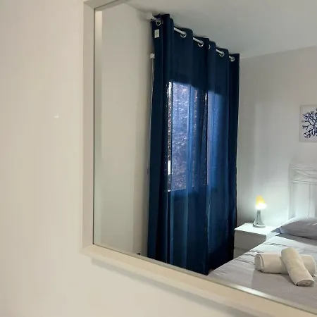 Luminoso Con Terrazza Privata E Piscine Persefone *